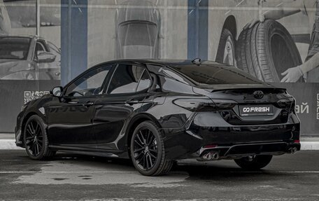 Toyota Camry, 2021 год, 3 199 000 рублей, 2 фотография