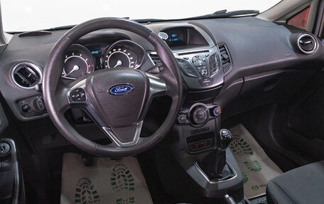 Ford Fiesta, 2015 год, 849 000 рублей, 9 фотография