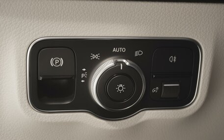 Mercedes-Benz GLB, 2019 год, 3 149 000 рублей, 17 фотография