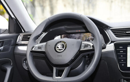 Skoda Superb III рестайлинг, 2025 год, 2 370 445 рублей, 13 фотография