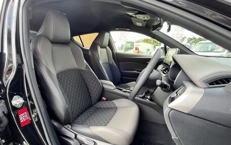 Toyota C-HR I рестайлинг, 2021 год, 1 620 000 рублей, 6 фотография