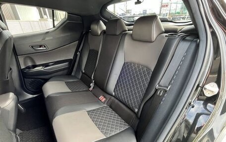 Toyota C-HR I рестайлинг, 2021 год, 1 620 000 рублей, 8 фотография