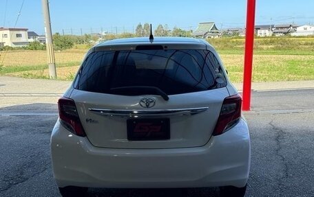 Toyota Vitz, 2018 год, 700 000 рублей, 6 фотография