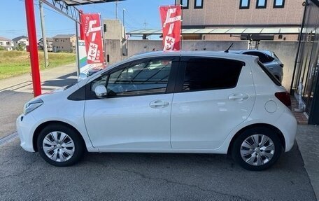 Toyota Vitz, 2018 год, 700 000 рублей, 8 фотография