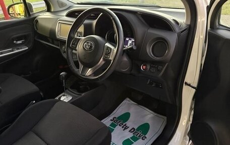 Toyota Vitz, 2018 год, 700 000 рублей, 9 фотография