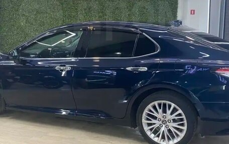 Toyota Camry, 2018 год, 2 300 000 рублей, 13 фотография