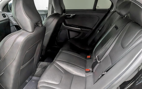 Volvo S60 Cross Country, 2016 год, 2 400 000 рублей, 4 фотография