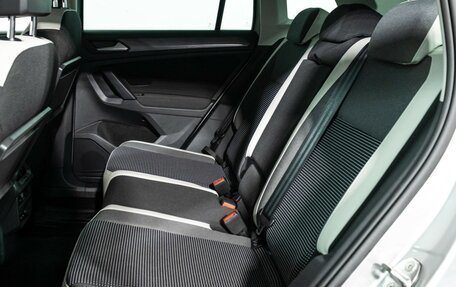 Volkswagen Tiguan II, 2019 год, 2 289 898 рублей, 10 фотография