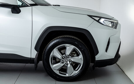 Toyota RAV4, 2021 год, 3 945 000 рублей, 6 фотография