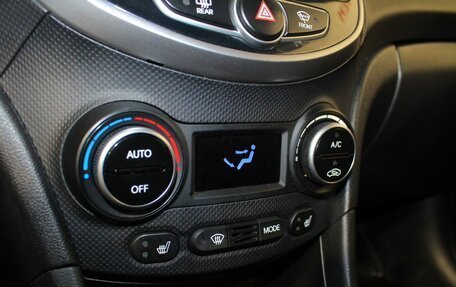 Hyundai Solaris II рестайлинг, 2016 год, 1 015 000 рублей, 12 фотография