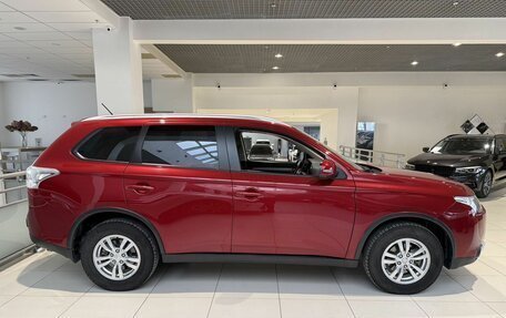 Mitsubishi Outlander III рестайлинг 3, 2014 год, 1 399 000 рублей, 7 фотография