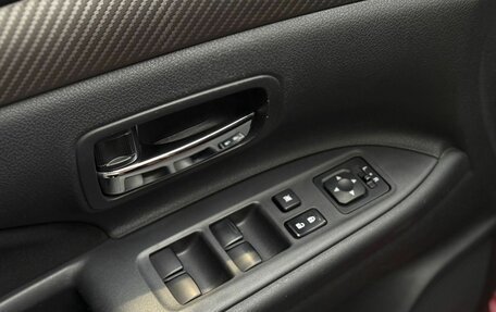 Mitsubishi Outlander III рестайлинг 3, 2014 год, 1 399 000 рублей, 22 фотография