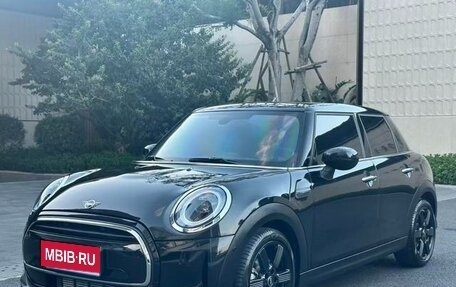 MINI Hatch, 2024 год, 3 660 999 рублей, 1 фотография