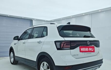 Volkswagen T-Cross I, 2021 год, 1 650 777 рублей, 5 фотография