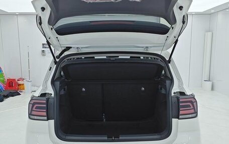 Volkswagen T-Cross I, 2021 год, 1 650 777 рублей, 10 фотография