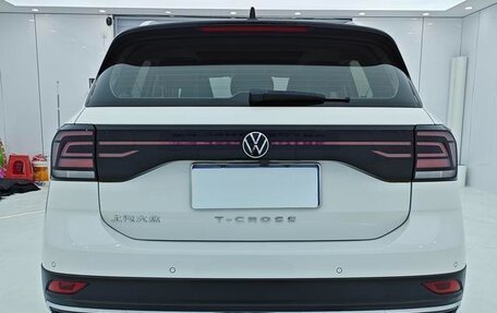 Volkswagen T-Cross I, 2021 год, 1 650 777 рублей, 7 фотография