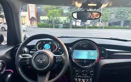 MINI Hatch, 2024 год, 3 660 999 рублей, 13 фотография