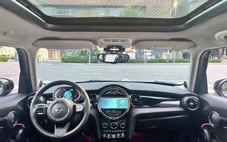 MINI Hatch, 2024 год, 3 660 999 рублей, 12 фотография