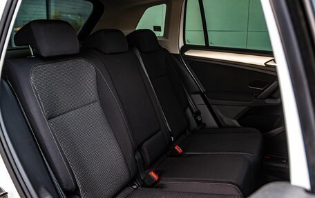 Volkswagen Tiguan II, 2020 год, 2 500 000 рублей, 18 фотография