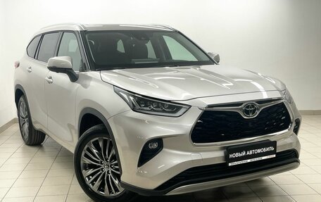Toyota Highlander, 2025 год, 6 100 000 рублей, 3 фотография