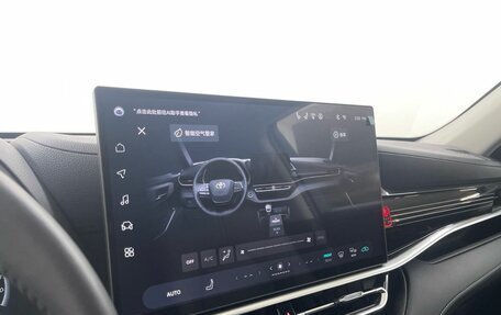 Toyota Highlander, 2025 год, 6 100 000 рублей, 13 фотография