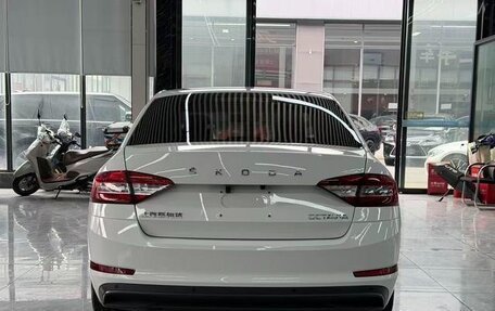 Skoda Octavia, 2022 год, 1 760 999 рублей, 8 фотография