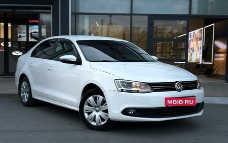 Volkswagen Jetta VI, 2014 год, 1 028 000 рублей, 3 фотография