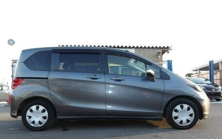 Honda Freed I, 2010 год, 670 000 рублей, 8 фотография