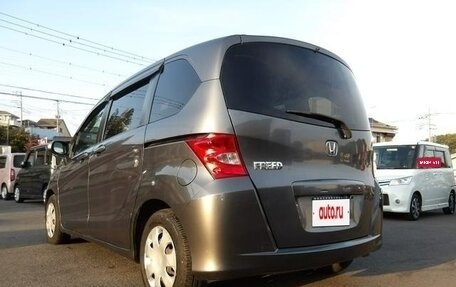 Honda Freed I, 2010 год, 670 000 рублей, 6 фотография