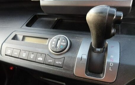 Honda Freed I, 2010 год, 670 000 рублей, 9 фотография