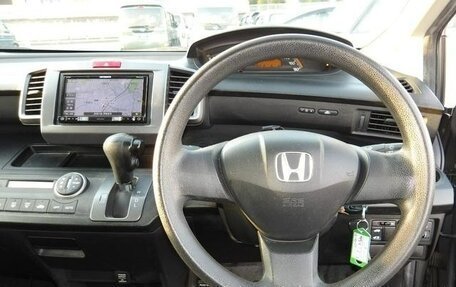 Honda Freed I, 2010 год, 670 000 рублей, 11 фотография