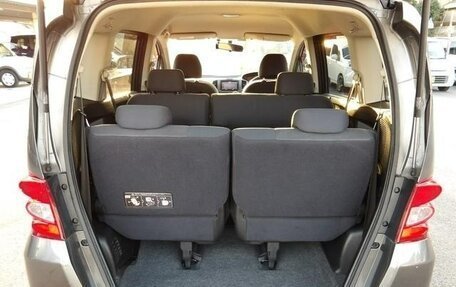 Honda Freed I, 2010 год, 670 000 рублей, 25 фотография