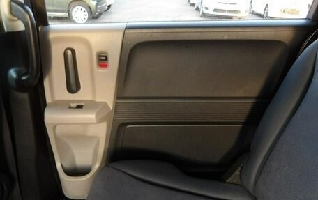 Honda Freed I, 2010 год, 670 000 рублей, 28 фотография