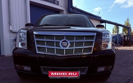 Cadillac Escalade III, 2013 год, 3 700 000 рублей, 1 фотография