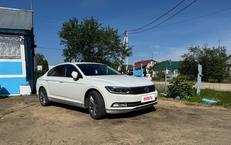 Volkswagen Passat B8 рестайлинг, 2016 год, 1 700 000 рублей, 20 фотография