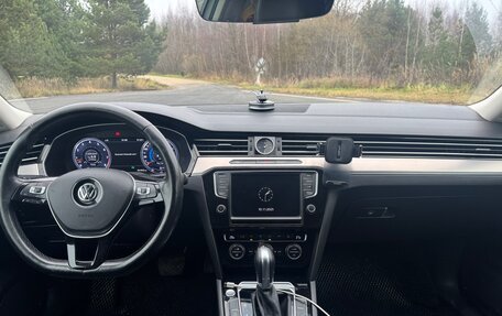 Volkswagen Passat B8 рестайлинг, 2016 год, 1 700 000 рублей, 19 фотография