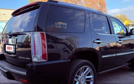 Cadillac Escalade III, 2013 год, 3 700 000 рублей, 5 фотография