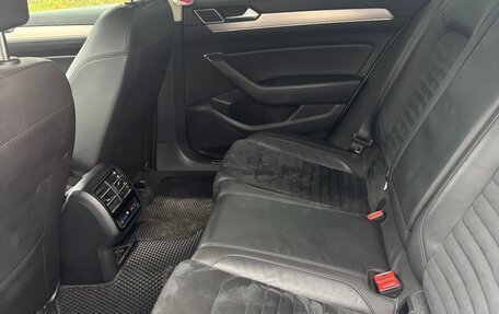 Volkswagen Passat B8 рестайлинг, 2016 год, 1 700 000 рублей, 16 фотография