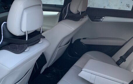 Mercedes-Benz C-Класс, 2008 год, 1 200 000 рублей, 10 фотография