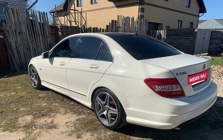 Mercedes-Benz C-Класс, 2008 год, 1 200 000 рублей, 4 фотография