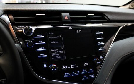 Toyota Camry, 2021 год, 3 590 000 рублей, 13 фотография