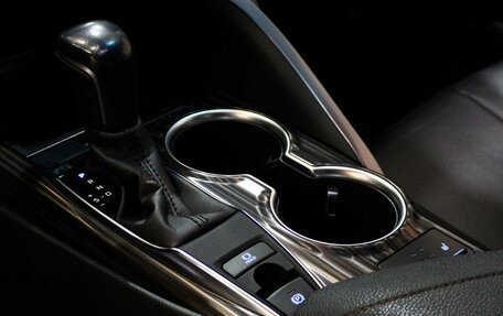 Toyota Camry, 2021 год, 3 590 000 рублей, 12 фотография