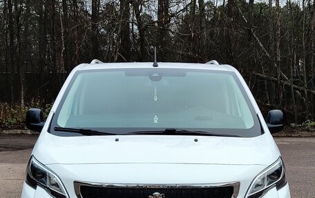 Peugeot Traveller I, 2021 год, 4 380 000 рублей, 1 фотография