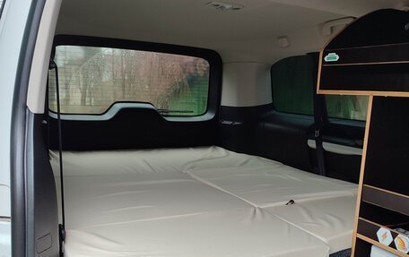 Peugeot Traveller I, 2021 год, 4 380 000 рублей, 25 фотография