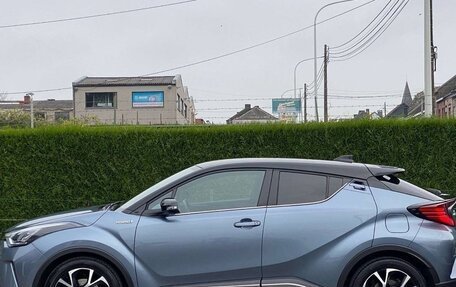 Toyota C-HR I рестайлинг, 2021 год, 1 690 000 рублей, 3 фотография