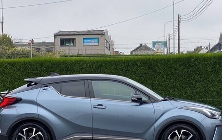 Toyota C-HR I рестайлинг, 2021 год, 1 690 000 рублей, 7 фотография