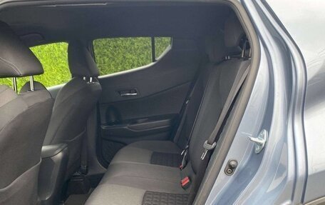 Toyota C-HR I рестайлинг, 2021 год, 1 690 000 рублей, 13 фотография