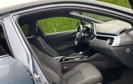 Toyota C-HR I рестайлинг, 2021 год, 1 690 000 рублей, 14 фотография