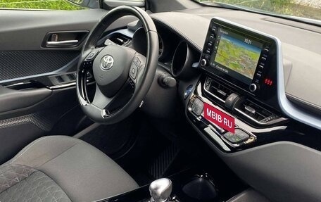 Toyota C-HR I рестайлинг, 2021 год, 1 690 000 рублей, 10 фотография