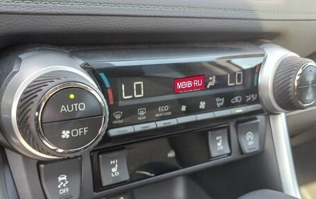 Toyota RAV4, 2025 год, 4 490 000 рублей, 19 фотография